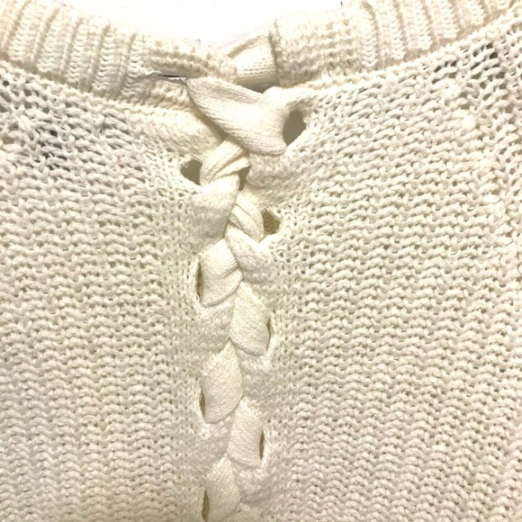 Aerie white sweater with lace up back size Medium - Picture 4 of 9